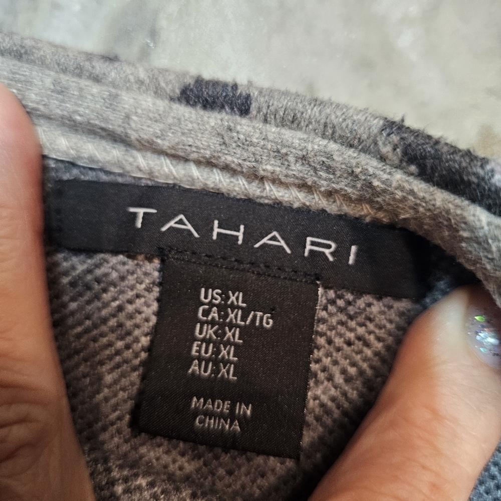 Tahari Leopard Print Sweater Top Gray Black Purple Animal Print Women’s XL - Picture 4 of 8